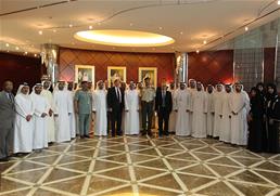 زيارة وفد من كلية الدفاع الوطني إلى مركز الإمارات العربية المتحدة للدراسات والبحوث الإستراتيجية.