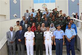 وفد دورة الدفاع الوطني لجمهورية السودان يزور كلية الدفاع الوطني
