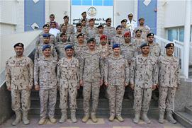 كلية الدفاع الوطني تستضيف وفد دورة الحرب المملكة العربية السعودية