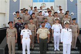 وفد أكاديمية ناصر العسكرية العليا يزور كلية الدفاع الوطني