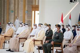 منصور بن زايد يشهد حفل تخريج دورة الدفاع الوطني الثامنة 2020-2021