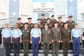 كلية الدفاع الوطني تستضيف وفد الأكاديمية العسكرية للدراسات العليا والاستراتيجية المصرية